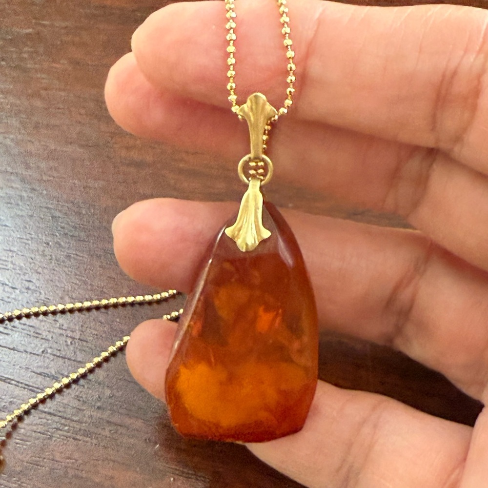 Natural Baltic amber pendant 18K gold plated adjustable chain - Picture 8 of 11